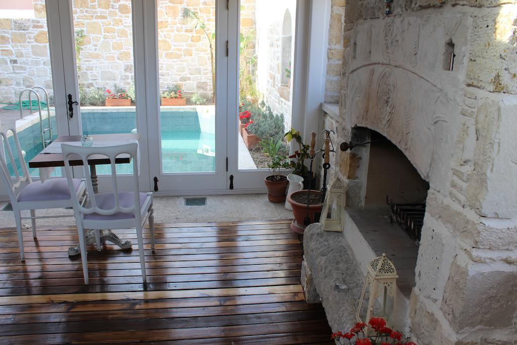 Eski Tas Hotel Çeşme Kültér fotó